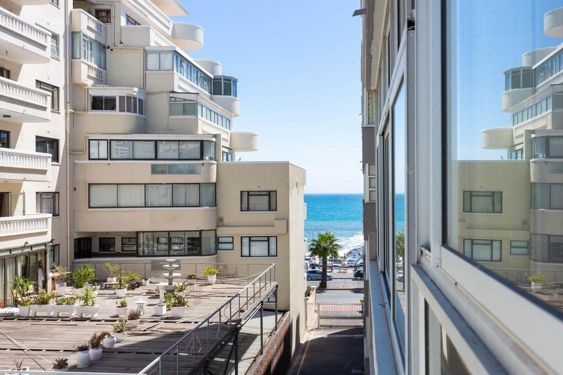 Perfect Beachfront Apartments Cape Town Exterior photo