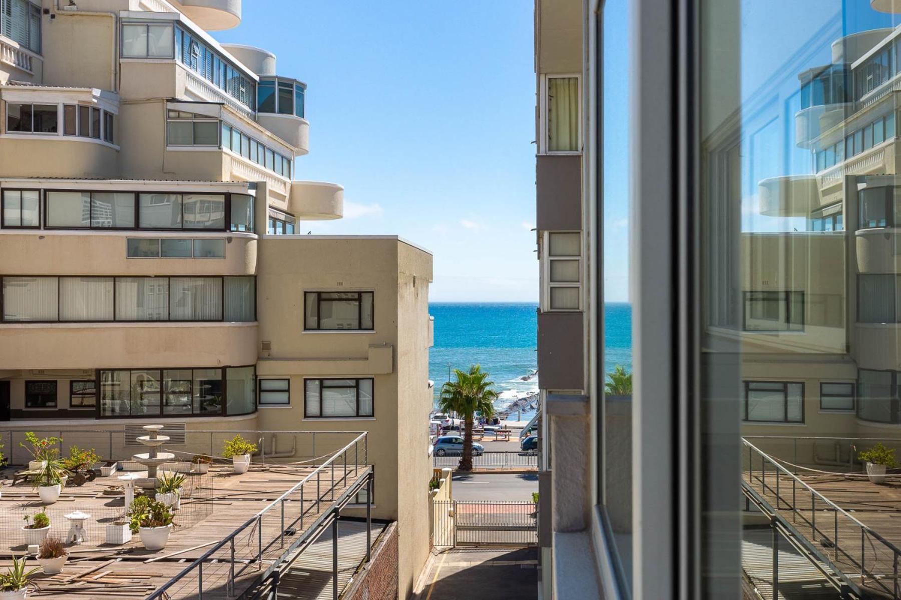 Perfect Beachfront Apartments Cape Town Exterior photo